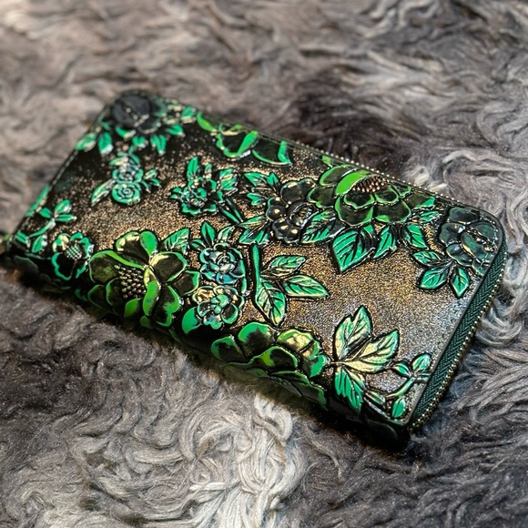 Wallet - Picture 1 of 4